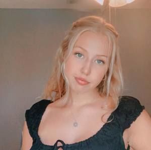 Meet your Posher, Katelyn